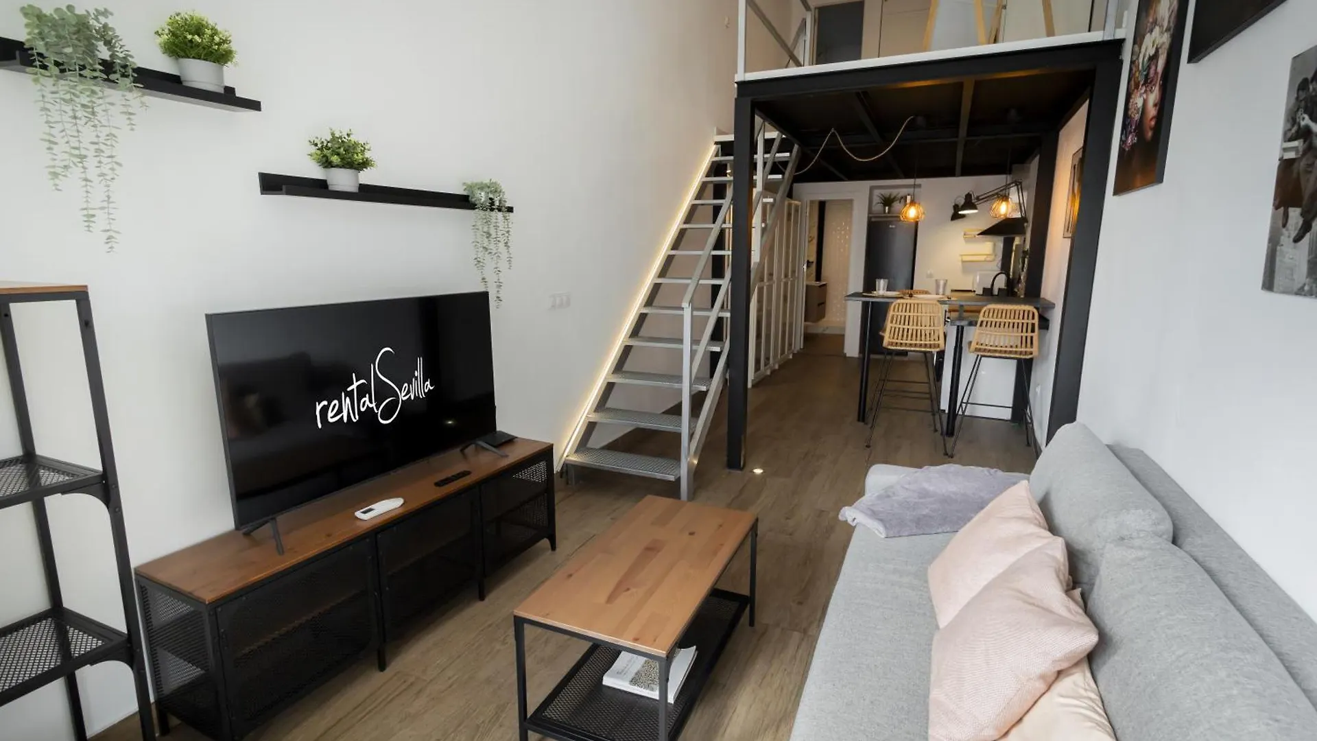 Rentalsevilla Alejo Fernandez II Apartment Seville